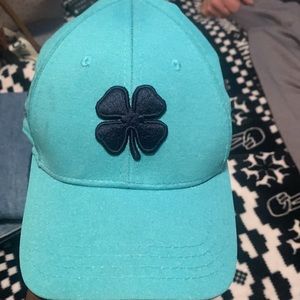 Live lucky too golf hat